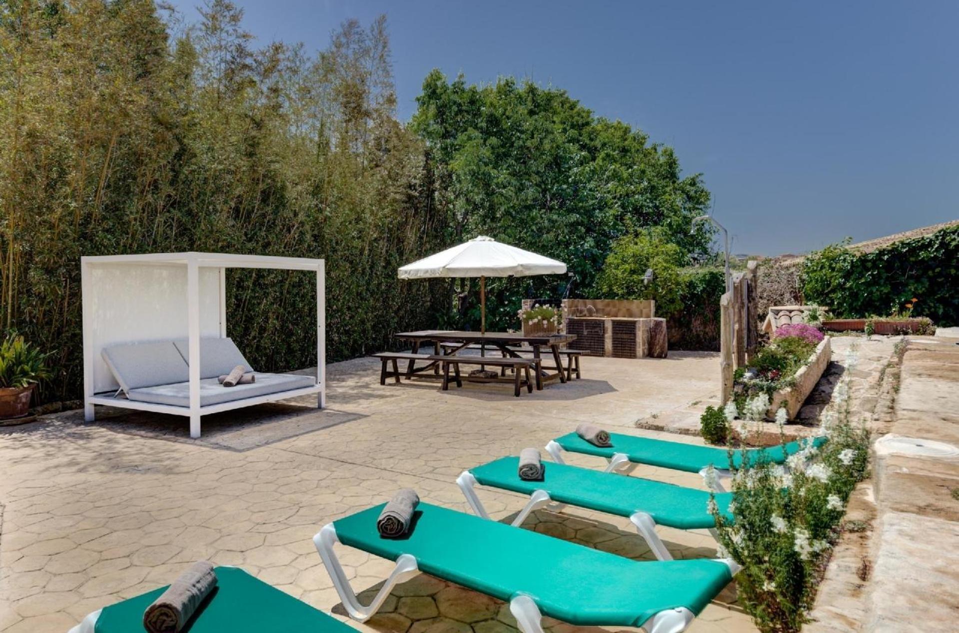 Mit Privatpool Fuer 6 Personen Ca 300 Qm In Alcdia, Mallorca Nordkueste Von Mallorca *