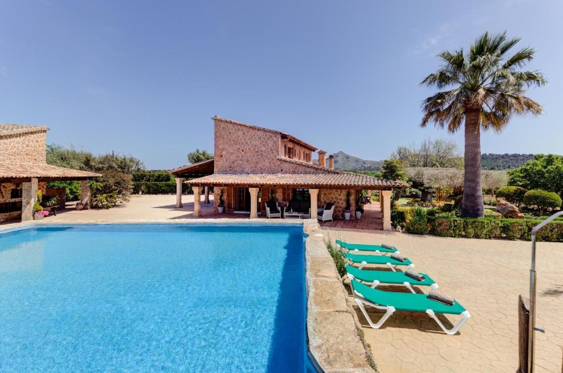Mit Privatpool Fuer 6 Personen Ca 300 Qm In Alcdia, Mallorca Nordkueste Von Mallorca Holiday home