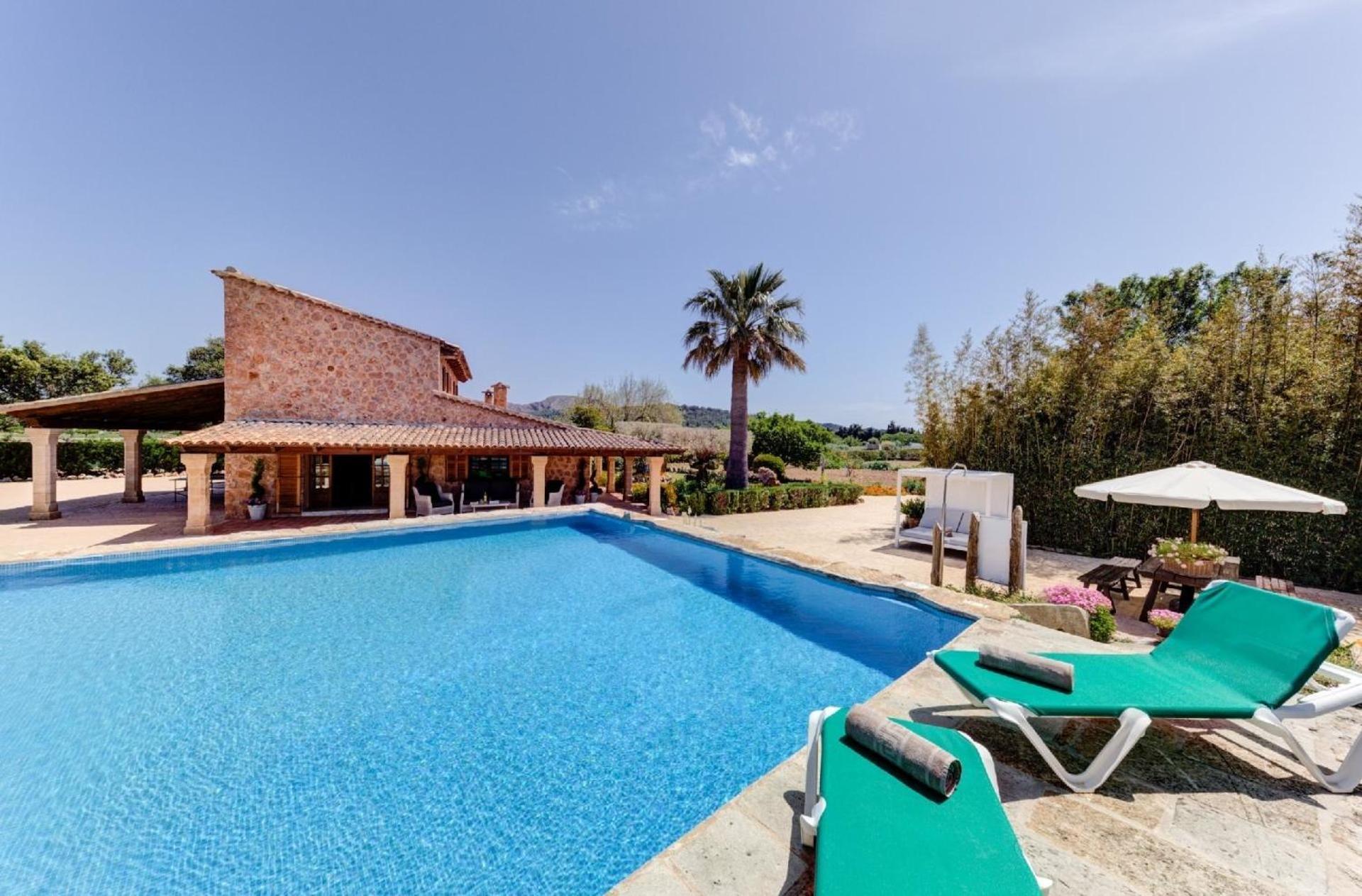 Mit Privatpool Fuer 6 Personen Ca 300 Qm In Alcdia, Mallorca Nordkueste Von Mallorca